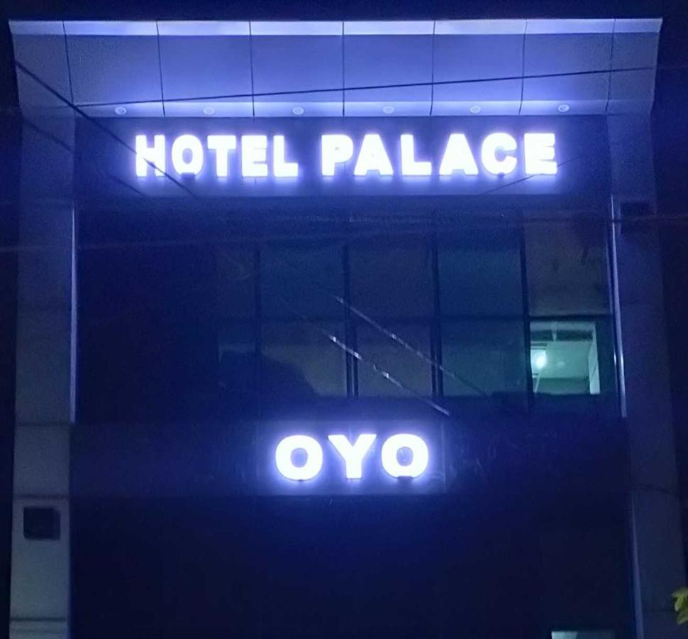 Oyo Palace Hotel Rohtak Exteriör bild